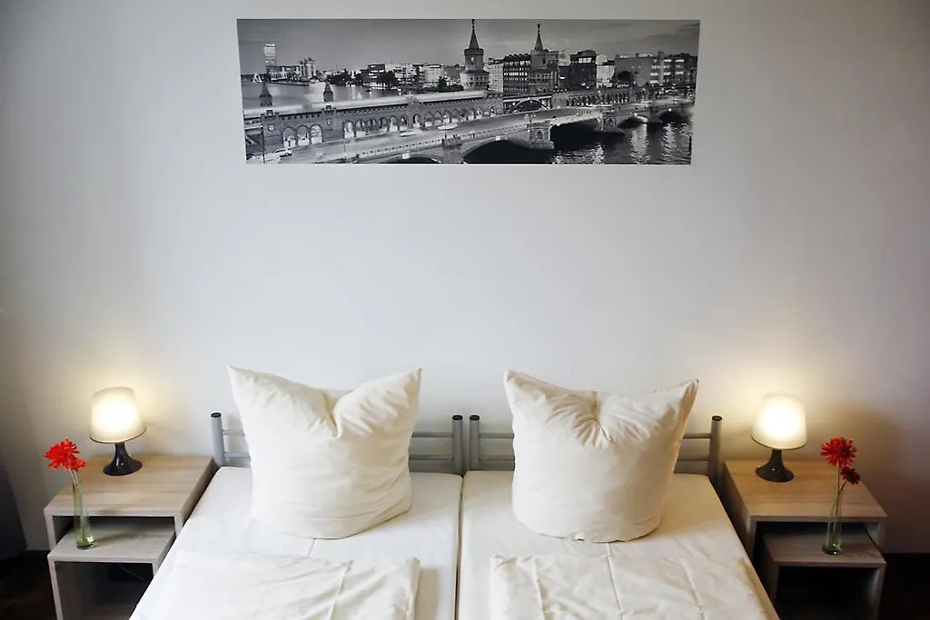 Happy Bed Hostel Berlin 0*,