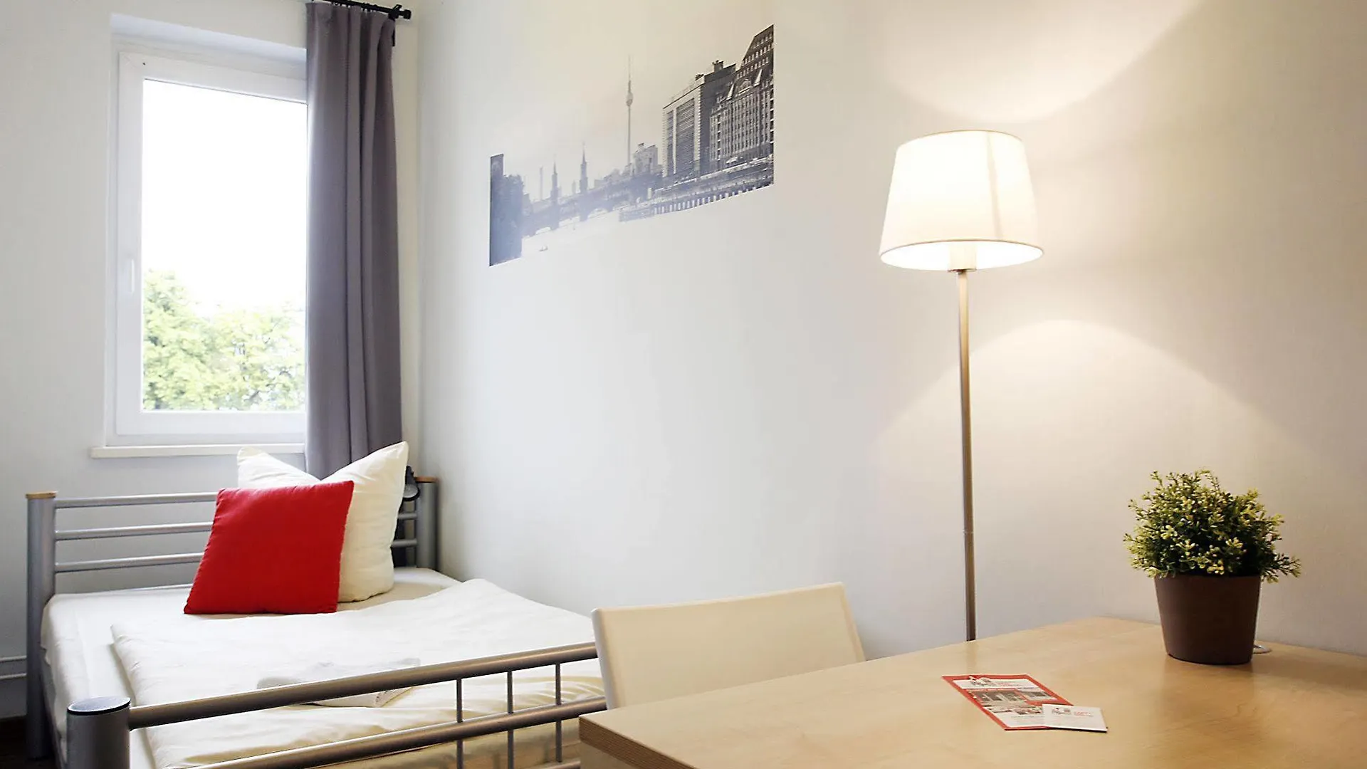 Happy Bed Hostel Berlin Germany